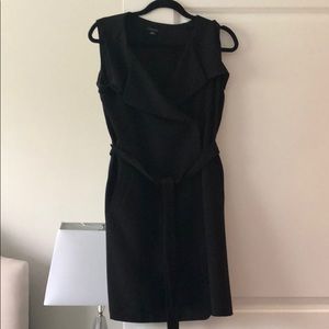 Sleeveless black wrap dress 3/$20!🛍